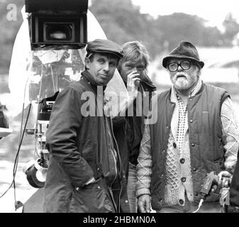 Richard Attenborough dirige Shadowlands sur le film de 1993 à Richmond-on-Thames, Surrey, Royaume-Uni Banque D'Images