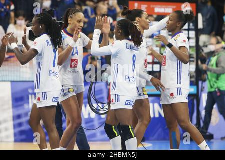 France joueurs après le Championnat du monde des femmes IHF 2021, finale de handball match entre la France et la Norvège le 19 décembre 2021 au Palau d'Esports de Granollers à Granollers, Barcelone, Espagne - photo: Laurent Lairys/DPPI/LiveMedia Banque D'Images