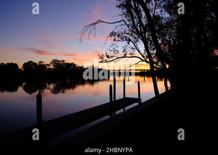 Coucher de soleil à Berri dans la région de Riverland en Australie méridionale Banque D'Images