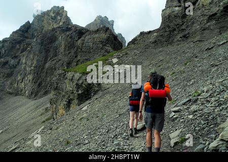 Aufstieg von der Obere Allmenalp über Kandersteg BE zur Binderchrinde Banque D'Images