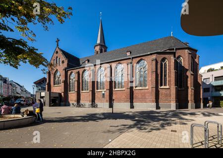 Deutschland, Hilden, Bergisches Land, Niederbergisches Land, Niederberg,Rheinland, Nordrhein-Westfalen, NRW, Katholische Pfarrkirche St. Jacobus, Neu Banque D'Images