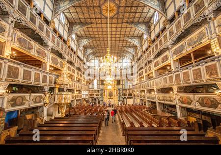 Terminée en 1655 et classée au patrimoine mondial de l'UNESCO, l'église de la paix de Jawor est un chef-d'œuvre en bois.Ici en particulier les intérieurs Banque D'Images