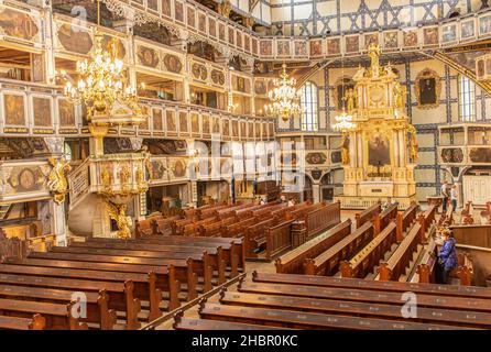 Terminée en 1655 et classée au patrimoine mondial de l'UNESCO, l'église de la paix de Jawor est un chef-d'œuvre en bois.Ici en particulier les intérieurs Banque D'Images