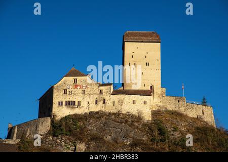 Château de Sargans dans la municipalité de Sargans dans le canton de Saint-Gall en Suisse.Le château est un site du patrimoine suisse d'importance nationale. Banque D'Images