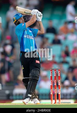 Sydney, Australie.21st décembre 2021.Matt Short, de la chauve-souris des grévistes lors du match entre les Sixers de Sydney et les grévistes d'Adélaïde au Sydney Cricket Ground, le 21 décembre 2021, à Sydney, en Australie.(Usage éditorial seulement) Credit: Izhar Ahmed Khan/Alamy Live News/Alamy Live News Banque D'Images