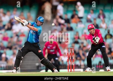 Sydney, Australie.21st décembre 2021.Matt Renshaw, des chauves-souris des grévistes lors du match entre les Sixers de Sydney et les grévistes d'Adélaïde au Sydney Cricket Ground, le 21 décembre 2021, à Sydney, en Australie.(Usage éditorial seulement) Credit: Izhar Ahmed Khan/Alamy Live News/Alamy Live News Banque D'Images