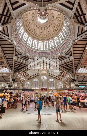 Marché central de Valence. Style moderniste. Un point de repère architectural. Espagne Banque D'Images