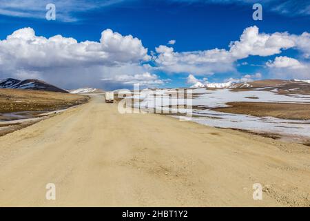 Route de Pamir dans la région autonome de Gorno-Badakhshan, Tadjikistan Banque D'Images