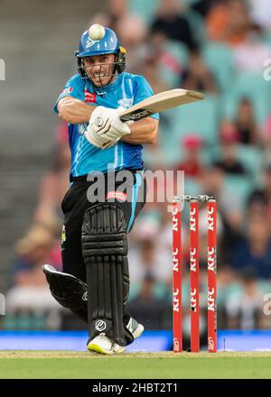 Sydney, Australie.21st décembre 2021.Jonathan Wells des grévistes chauves-souris lors du match de la Big Bash League entre les Sixers de Sydney et les grévistes d'Adélaïde au Sydney Cricket Ground, le 21 décembre 2021, à Sydney, en Australie.(Usage éditorial seulement) Credit: Izhar Ahmed Khan/Alamy Live News/Alamy Live News Banque D'Images