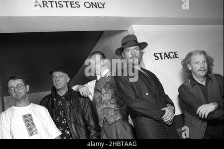 Le groupe britannique de rock progressif Jethro Tull 1992 s'y alignent. Banque D'Images