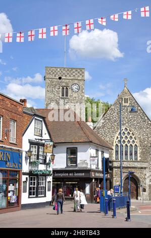 L'église Holy Trinity, High Street, Dartford, Kent, Angleterre, Royaume-Uni Banque D'Images