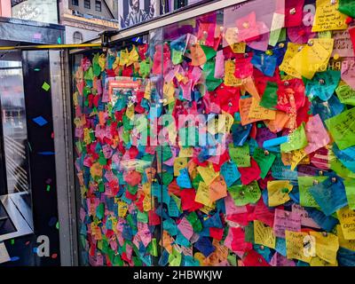 Le mur des fêtes de la Saint-Sylvestre à Times Square à New York le 12 décembre 2021. Banque D'Images