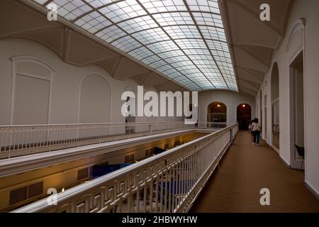 Saint-Pétersbourg, Russie - 14 juillet 2021 : intérieur d'une des salles du Musée ethnographique russe de Saint-Pétersbourg Banque D'Images