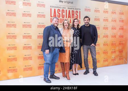 Rome, Italie.21st décembre 2021.Cast participe à la photo du film italien ''Lasciarsi un giorno a Roma' (Credit image: © Matteo Nardone/Pacific Press via ZUMA Press Wire) Banque D'Images