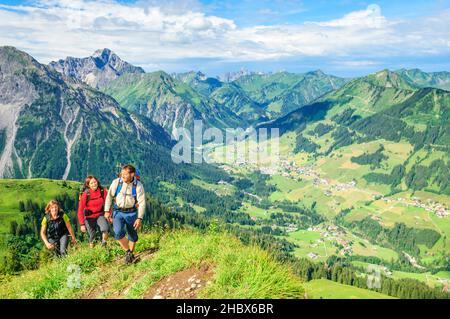 Randonnée dans les montagnes de Kleinwalsertal autour de Kanzelwand Banque D'Images