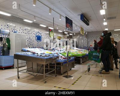 Supermarché Mercadona à Mijas Costa, province de Malaga, Andalousie, Espagne. Banque D'Images