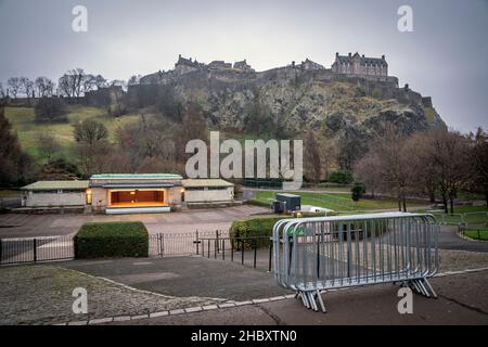 Princes Street Gardens d'Édimbourg, où devaient se tenir les célébrations de Hogmanay cette année.Les célébrations publiques du nouvel an ont été annulées après l'annonce de règles Covid plus strictes.Date de la photo: Mercredi 22 décembre 2021. Banque D'Images