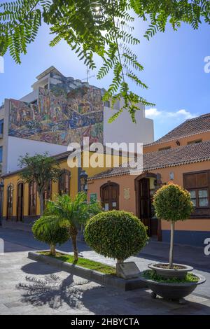 Maisons dans la vieille ville de Los Llanos, la Palma, Espagne Banque D'Images