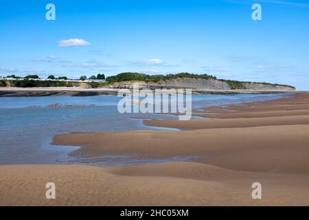 Low Tide Sand Spit au large de St Marys Well Bay Lavernock Penarth South Wales Banque D'Images