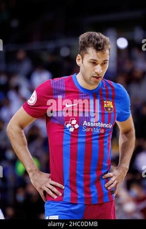 BARCELONE - DEC 8: PITO en action au match LNFS de la Division Primera entre le FC Barcelona Futsal et Movistar Inter au Palau Blaugrana, le mois de décembre Banque D'Images