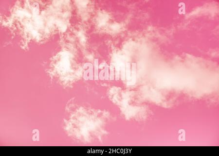 Abstraction de fond nuages roses et ciel flous Banque D'Images