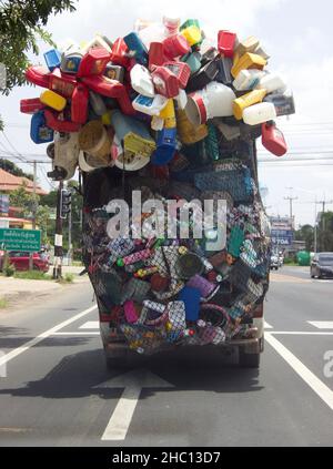 Images du nord-est de la Thaïlande connue sous le nom de région d'Esan ou d'Isaan. Fortes traditions culturelles dans un cadre rural. Coloré et original, beau et unique. Banque D'Images