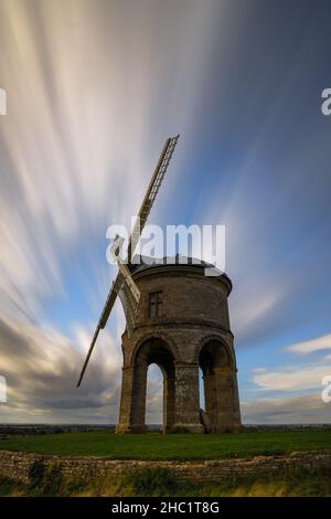 Moulin de Chesterton par une journée venteuse.Leamington Spa, Warwickshire, Royaume-Uni Banque D'Images