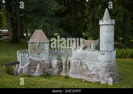 Marianske Lazne, République Tchèque - 26 septembre 2021 - Parc miniature Bohemium - Château de Kokorin Banque D'Images