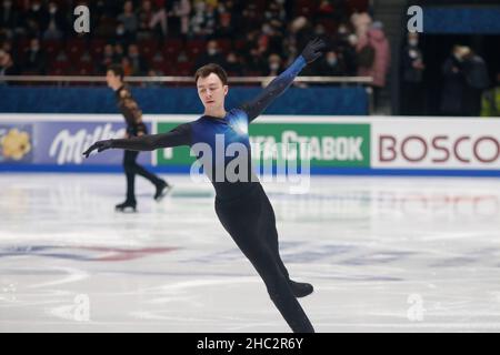 Saint-Pétersbourg, Russie.23rd décembre 2021.Mikhail Kolyada de Russie participe au programme de courts hommes le premier jour des Rostelecom Russian Nationals 2022 de patinage artistique au Palais sportif de Yubileyny à Saint-Pétersbourg.Crédit : SOPA Images Limited/Alamy Live News Banque D'Images