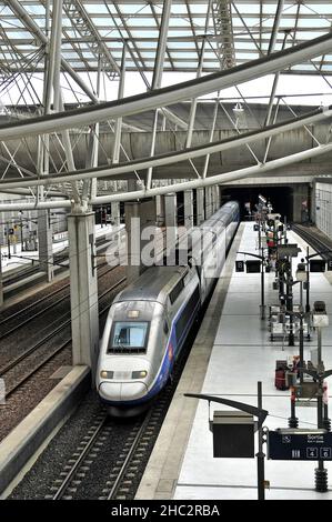 Gare TGV à l'aéroport Roissy Charles de Gaulle gare, Paris, France Banque D'Images