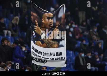 Milan, Italie.22nd décembre 2021.Les fans assistent au match de football de la série A 2021/22 entre le FC Internazionale et le FC Torino au stade Giuseppe Meazza, Milan, Italie, le 22 décembre 2021 crédit: Independent photo Agency/Alay Live News Banque D'Images