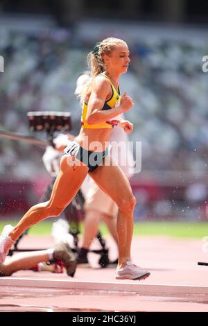 Geneviève Gregson participe à la steeplechase de 3000 mètres aux Jeux Olympiques de Tokyo en 2020. Banque D'Images