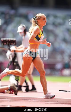 Geneviève Gregson participe à la steeplechase de 3000 mètres aux Jeux Olympiques de Tokyo en 2020. Banque D'Images