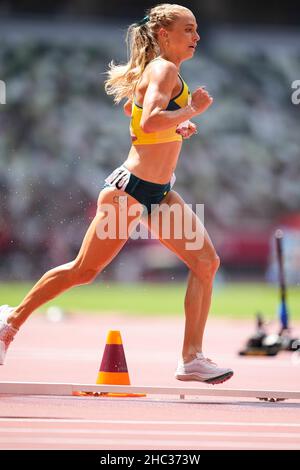 Geneviève Gregson participe à la steeplechase de 3000 mètres aux Jeux Olympiques de Tokyo en 2020. Banque D'Images