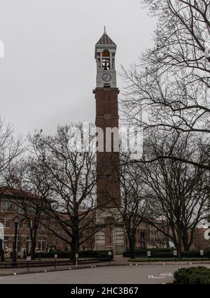 Bell Tower à l'Université Purdue fin décembre, West Lafayette, Indiana Banque D'Images