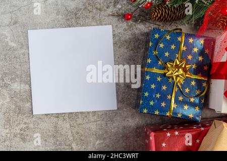 Carte carrée vierge, fond de Noël, vue du dessus Banque D'Images