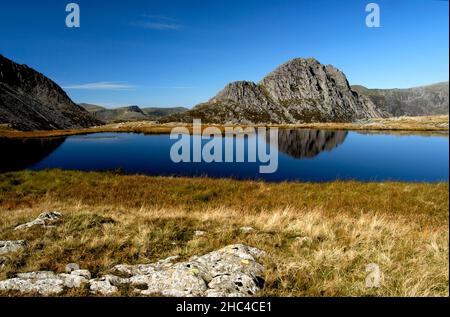 Face est de Tryfan, Snowdonia PAYS DE GALLES Royaume-Uni Banque D'Images