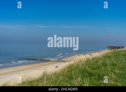 Domburg - vue de Grass-Dunes vers Domburg Beach, Zeeland, pays-Bas, 01.04.2014 Banque D'Images