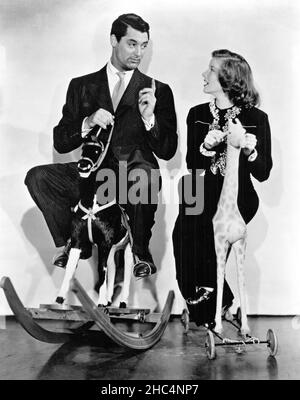 CARY GRANT et KATHARINE HEPBURN in HOLIDAY (1938), dirigé par GEORGE CUKOR.Crédit: PHOTOS de COLUMBIA / Album Banque D'Images