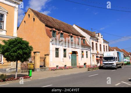 Maisons colorées dans la ville de Biertan, Birthälm en Roumanie Banque D'Images