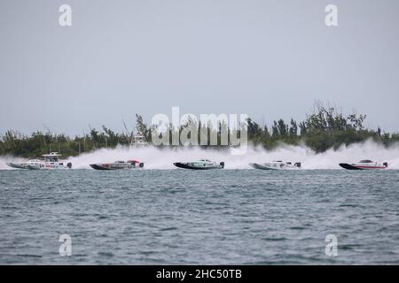 Champions du monde des courses offshore.Les hors-bord de différentes classes incluent : Extreme, SUPERCAT, SUPERCAT 860, SUPER STOCK, STOCK 450,V MODIFIÉ Banque D'Images