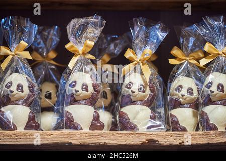 Divers bonbons dans la boutique de chocolat de la Maison Cailler à Broc, en Suisse Banque D'Images