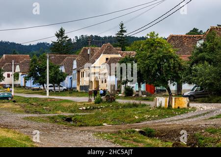 Les maisons de ferme du village de Viscri en Roumanie Banque D'Images