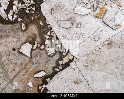 Les motifs dans les carreaux de sol cassés Banque D'Images