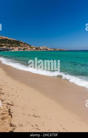 FRANCE, HAUTE CORSE (2B) BALAGNE, PLAGE D'ALGAJOLA Banque D'Images