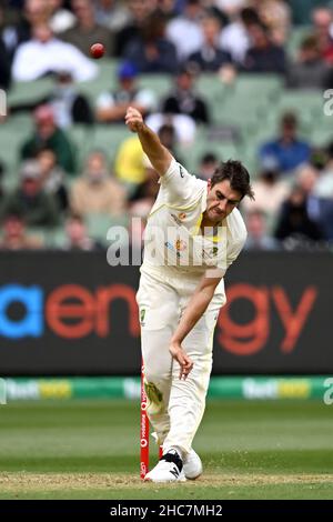 Melbourne Cricket Ground, Melbourne, Australie.26th décembre 2021.The Ashes 3rd Test Day 1 Cricket, Australie contre Angleterre ; Pat Cummins de l'Australie Bowls Credit: Action plus Sports/Alay Live News Banque D'Images