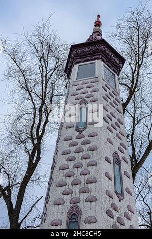 Moscou, Russie - 24 décembre 2021 : tour décorative sous forme de phare Banque D'Images