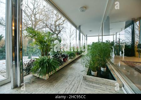 Brno, République tchèque.26th décembre 2021.Visites guidées spéciales à la Villa Tugendhat, à Brno, République Tchèque, qui marque 20 ans depuis son entrée sur la liste du patrimoine mondial de l'UNESCO, le dimanche 26 décembre 2021.Crédit : Patrik Uhlir/CTK photo/Alay Live News Banque D'Images