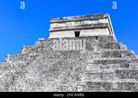Temple de Kukulcán (El Castillo), Chichen Itza, ruines mayas, Yucatan, Mexique Banque D'Images