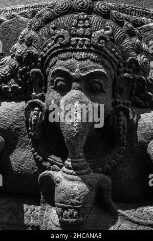 Sculptures dans les temples de prambanan. Banque D'Images